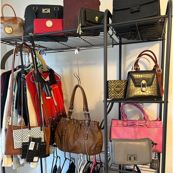 Meet your Posher, Fran - Picture 2 of 2